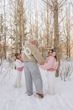 Adult L/XL Chunky Bow Knit